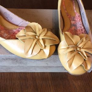 Born Peony style yellow shoes